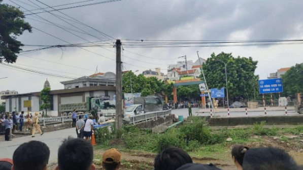 Khu vực nơi xảy ra vụ tai nạn. Ảnh: M.X.H.
