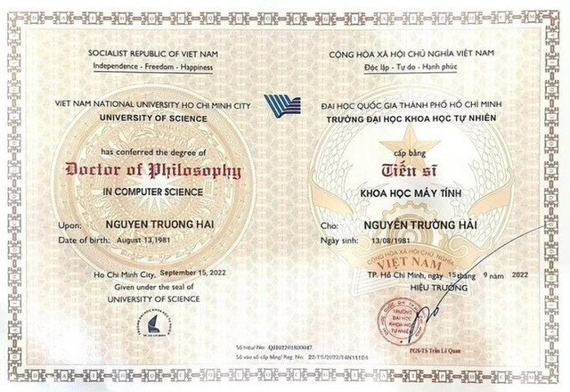 Bằng tiến sĩ của ông Nguyễn Trường Hải được Trường ĐH Khoa học tự nhiên, ĐH Quốc gia TP.HCM xác nhận không có trong dữ liệu văn bằng của trường. ẢNH DO TRƯỜNG CUNG CẤP Bằng tiến sĩ của ông Nguyễn Trường Hải được Trường ĐH Khoa học tự nhiên, ĐH Quốc gia TP.HCM xác nhận không có trong dữ liệu văn bằng của trường. ẢNH DO TRƯỜNG CUNG CẤP