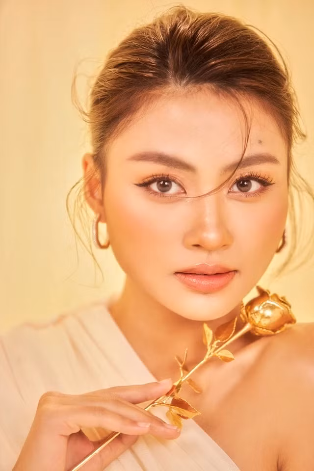 Trong một lần chia sẻ với Thanh Niên, Hoa hậu Hoàn vũ Việt Nam 2023 khẳng định cô rất trân quý tình cảm của mọi người dành cho mình. Đó cũng là động lực để cô cố gắng trong hành trình sắp tới. Ảnh: Hoàng Phúc