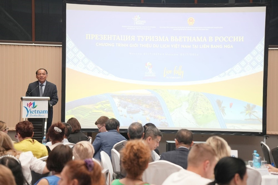 Bộ trưởng Bộ Văn hóa, Thể thao và Du lịch Nguyễn Văn Hùng phát biểu tại Chương trình. (Ảnh: TTXVN phát) Bộ trưởng Bộ Văn hóa, Thể thao và Du lịch Nguyễn Văn Hùng phát biểu tại Chương trình. (Ảnh: TTXVN phát)