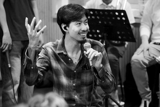 Đen Vâu tiết lộ tết này anh sẽ mang niềm vui về cho mẹ. Ảnh: NVCC Đen Vâu tiết lộ tết này anh sẽ mang niềm vui về cho mẹ. Ảnh: NVCC