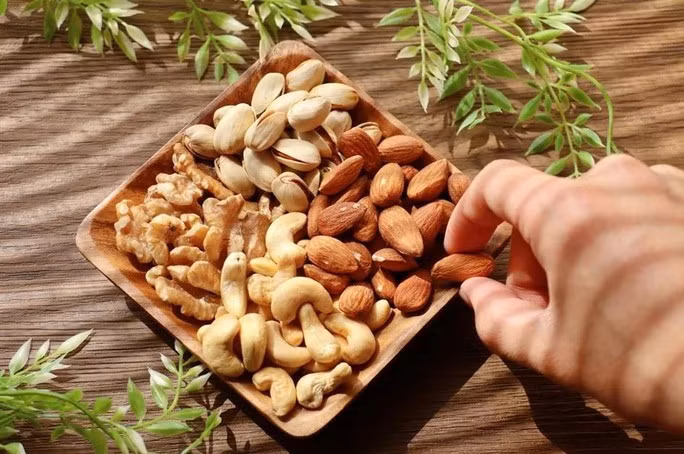 Ăn các loại hạt rất có lợi cho sức khỏe trí não, tuần hoàn, đặc biệt là ở người cao tuổi (Ảnh minh họa từ NEWS-MEDICAL)