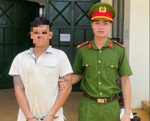 Đối tượng Hiếu tại cơ quan công an Đối tượng Hiếu tại cơ quan công an