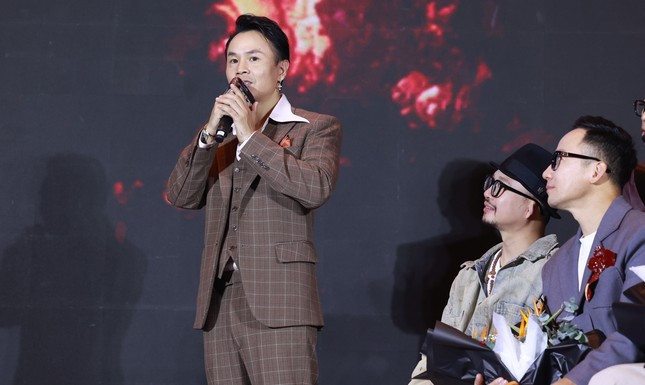 Anh tài Binz tại buổi ra mắt.