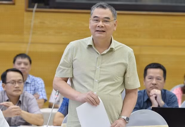 Trung tướng Tô Ân Xô, Người phát ngôn Bộ Công an trả lời các câu hỏi của phóng viên. (Ảnh: Minh Đức/TTXVN)