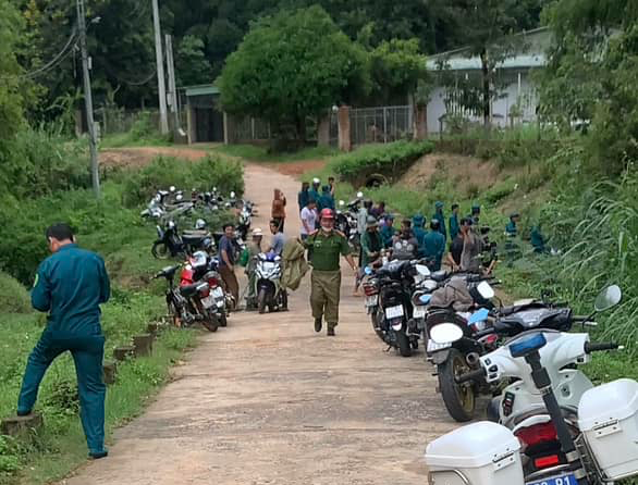 Cầu tràn nơi cha con anh A Gỉ mất tích. Ảnh: C.T.V