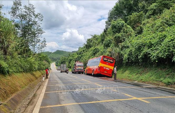 Khu vực xảy ra tai nạn là dốc dài, trơn trượt, nguy cơ tai nạn cao. Khu vực xảy ra tai nạn là dốc dài, trơn trượt, nguy cơ tai nạn cao.