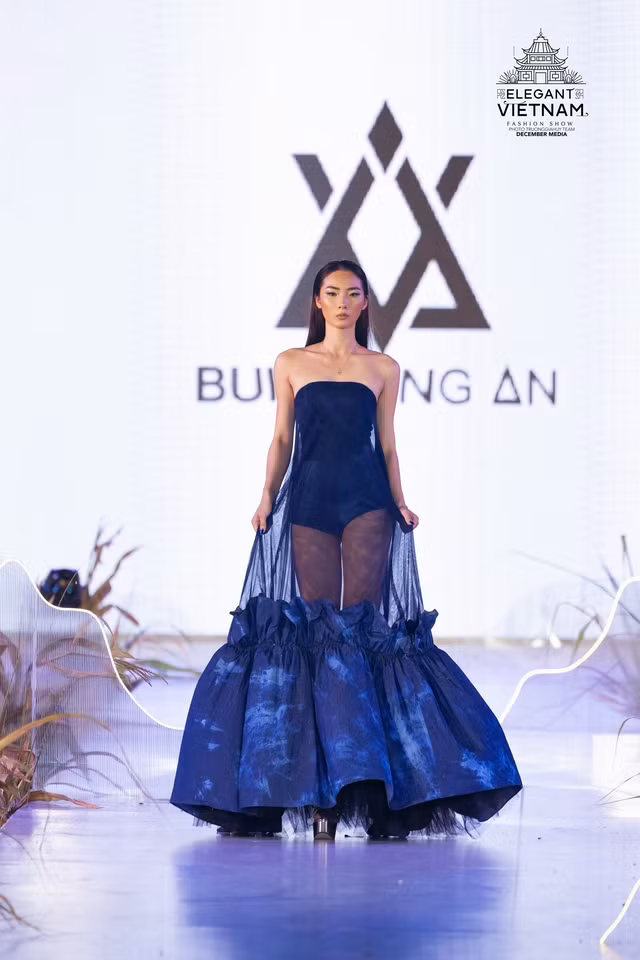 Một số mẫu thiết kế khác của bộ sưu tập.