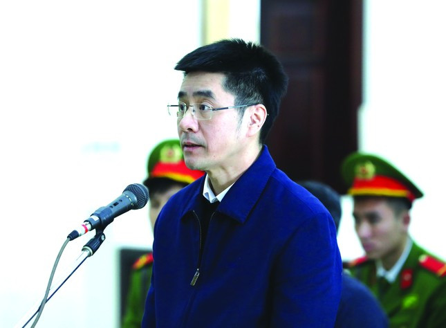 Bị cáo Hoàng Văn Hưng nhận tội tại phiên tòa phúc thẩm Bị cáo Hoàng Văn Hưng nhận tội tại phiên tòa phúc thẩm