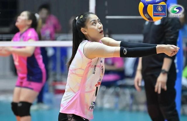 Hoàng Thị Kiều Trinh cùng CLB Chonburi E-Tech lỡ cơ hội thắng CLB Chonburi E-Tech. Ảnh: TVA