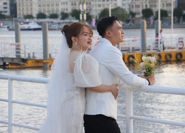 Một số cặp đôi mong muốn việc đăng ký kết hôn suôn sẻ hơn