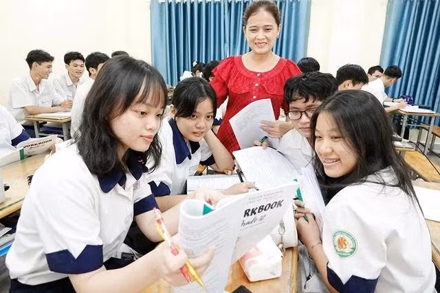 Học sinh lớp 12 sẽ chính thức bước vào kỳ thi tốt nghiệp THPT năm 2024 từ ngày 26 - 28.6. Ảnh: ĐÀO NGỌC THẠCH