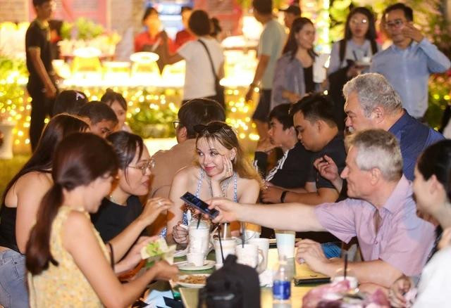 Việt Nam đang là điểm đến được du khách nhiều quốc gia ưa chuộng Việt Nam đang là điểm đến được du khách nhiều quốc gia ưa chuộng