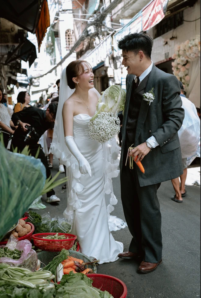 Bộ ảnh cưới nhận về "mưa tim" từ cư dân mạng. Ảnh: TAMO Studio Bộ ảnh cưới nhận về "mưa tim" từ cư dân mạng. Ảnh: TAMO Studio