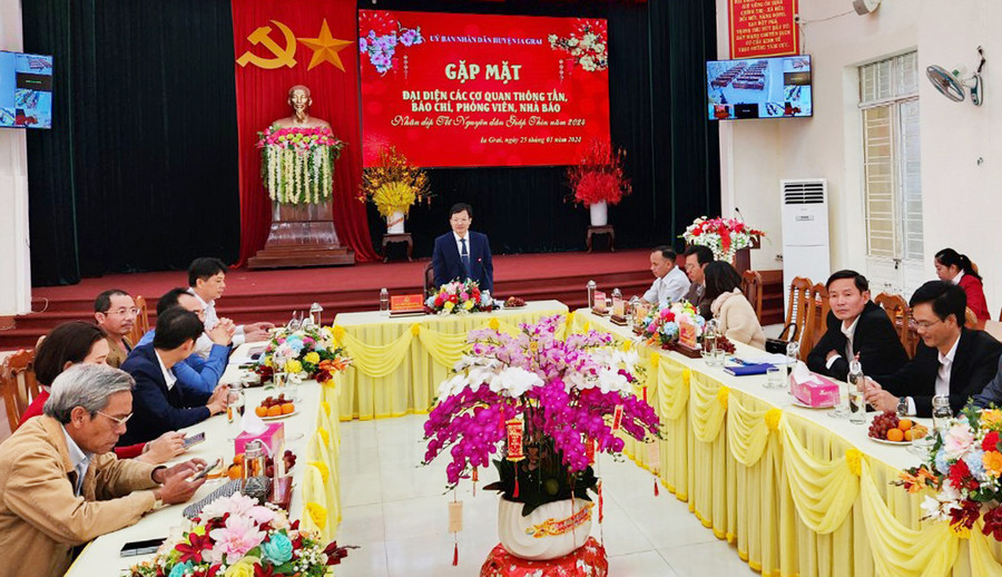 Quang cảnh buổi gặp mặt các cơ quan báo chí. Ảnh: D.L