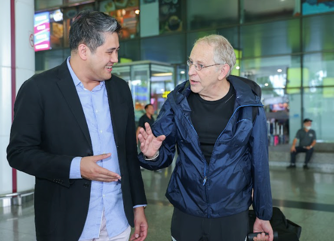 Huyền thoại violin thế giới Shlomo Mintz hào hứng đến Việt Nam - Ảnh 4. Huyền thoại Violin thế giới Shlomo Mintz sẽ có 5 ngày làm việc ở Việt Nam