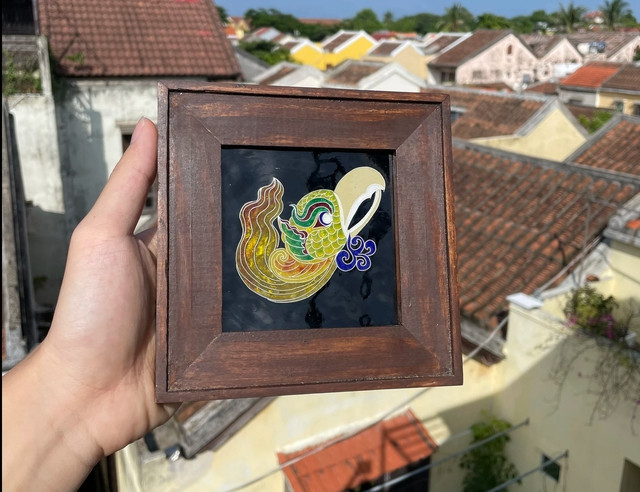 Một bức tranh áp dụng nghệ thuật pháp lam. Ảnh NVCC Một bức tranh áp dụng nghệ thuật pháp lam. Ảnh NVCC