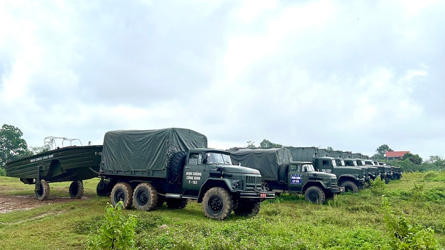 Hàng trăm quân nhân, phương tiện được huy động Hàng trăm quân nhân, phương tiện được huy động