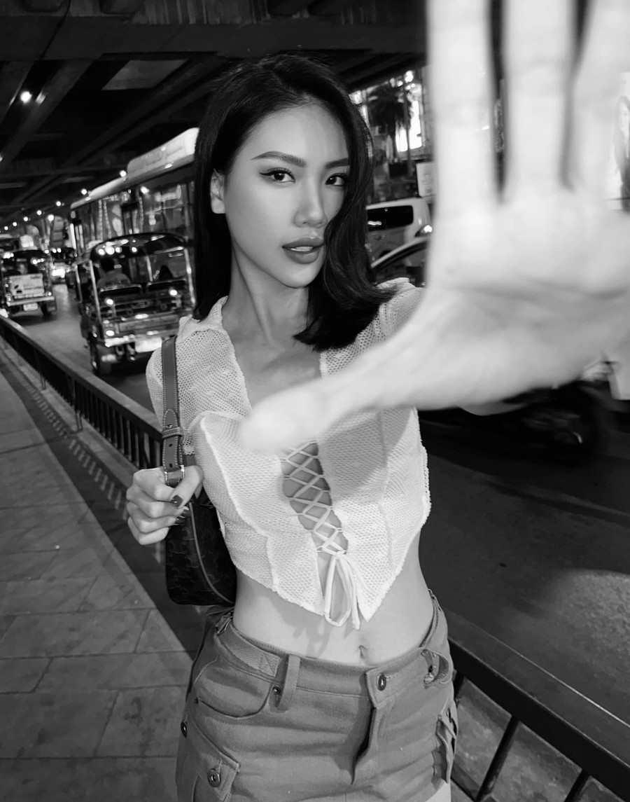 Trong phần thi ứng xử của top 3, khi được hỏi: "Vẻ đẹp của sự tự tin là gì", Quỳnh Hoa trả lời: "Sự tự tin chính là vẻ tuyệt vời của người phụ nữ, khi cô ấy tin vào bản thân để trở thành lãnh đạo của chính cuộc đời mình, cô ấy sẽ luôn sẵn sàng để tôn vinh sự thành công của người khác. Là một người thắng không kiêu bại không chảnh bởi vì thất bại chính là mẹ của thành công, là người luôn đứng dậy sau những vấp ngã trong quá khứ để tôi luyện bản thân trở nên tốt đẹp hơn. Tôi tin ở bản thân, đó là lý do tôi ở đây ngày hôm nay. Tôi tin rằng chúng ta xứng đáng với những điều tuyệt vời". Trong phần thi ứng xử của top 3, khi được hỏi: "Vẻ đẹp của sự tự tin là gì", Quỳnh Hoa trả lời: "Sự tự tin chính là vẻ tuyệt vời của người phụ nữ, khi cô ấy tin vào bản thân để trở thành lãnh đạo của chính cuộc đời mình, cô ấy sẽ luôn sẵn sàng để tôn vinh sự thành công của người khác. Là một người thắng không kiêu bại không chảnh bởi vì thất bại chính là mẹ của thành công, là người luôn đứng dậy sau những vấp ngã trong quá khứ để tôi luyện bản thân trở nên tốt đẹp hơn. Tôi tin ở bản thân, đó là lý do tôi ở đây ngày hôm nay. Tôi tin rằng chúng ta xứng đáng với những điều tuyệt vời".