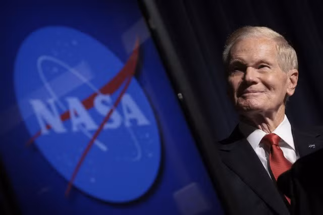 Quan chức đứng đầu NASA Bill Nelson tại một cuộc họp báo ở Washington D.C hôm 14.9. Ảnh: AFP