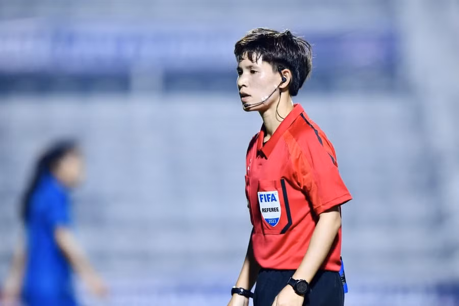 Trọng tài Lê Thị Ly. Ảnh: VFF