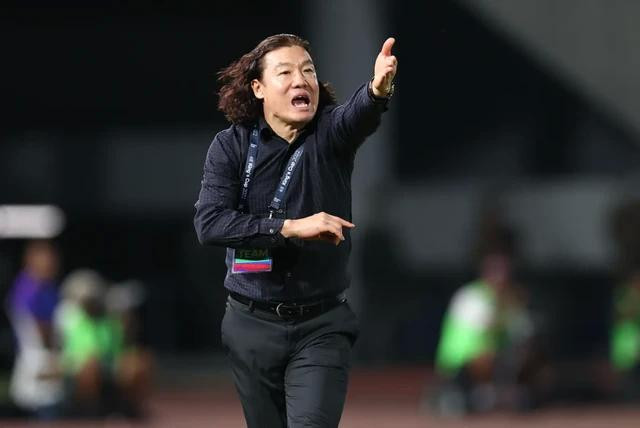 HLV Kim Pan-gon bất ngờ từ chức dù mang lại những bước tiến tích cực cho đội tuyển Malaysia. ẢNH AFP