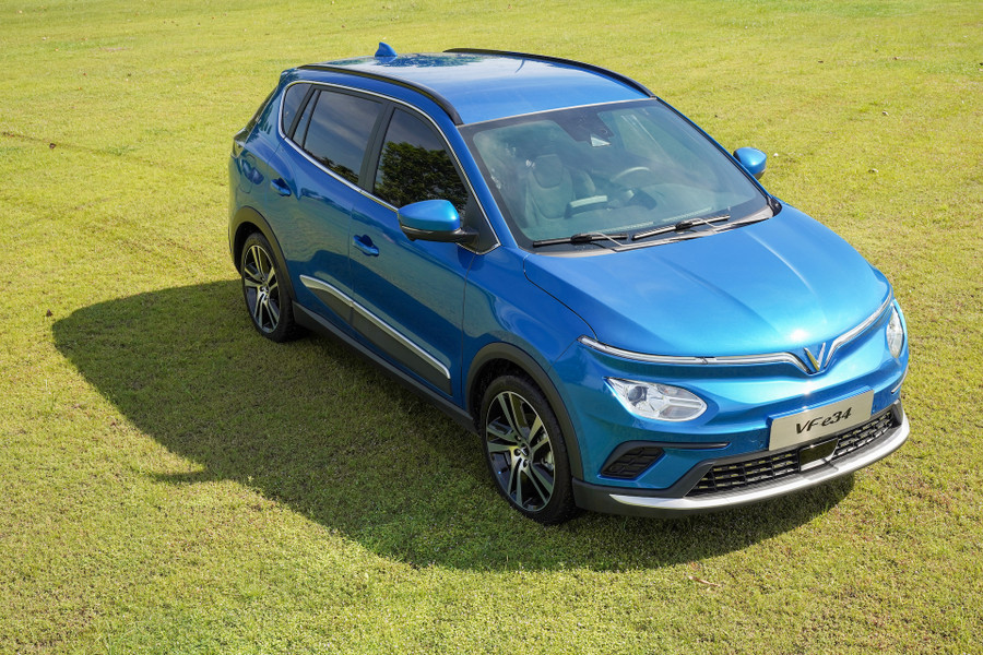 M6 sẽ là đối thủ trực tiếp của VinFast VF e34 trong phân khúc xe điện gầm cao hạng C. Ảnh: VinFast M6 sẽ là đối thủ trực tiếp của VinFast VF e34 trong phân khúc xe điện gầm cao hạng C. Ảnh: VinFast