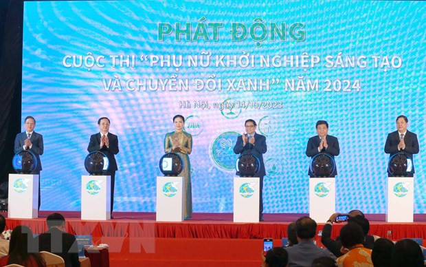 Thủ tướng Phạm Minh Chính và các đại biểu thực hiện nghi thức phát động Cuộc thi "Phụ nữ Khởi nghiệp Sáng tạo" năm 2024. (Ảnh: Phương Hoa/TTXVN) Thủ tướng Phạm Minh Chính và các đại biểu thực hiện nghi thức phát động Cuộc thi "Phụ nữ Khởi nghiệp Sáng tạo" năm 2024. (Ảnh: Phương Hoa/TTXVN)