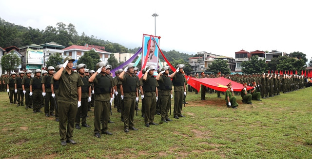 Tổng duyệt chương trình lễ ra mắt lực lượng tham gia bảo vệ an ninh trật tự ở cơ sở tại tỉnh Lào Cai. Ảnh: CÔNG AN LÀO CAI Tổng duyệt chương trình lễ ra mắt lực lượng tham gia bảo vệ an ninh trật tự ở cơ sở tại tỉnh Lào Cai. Ảnh: CÔNG AN LÀO CAI