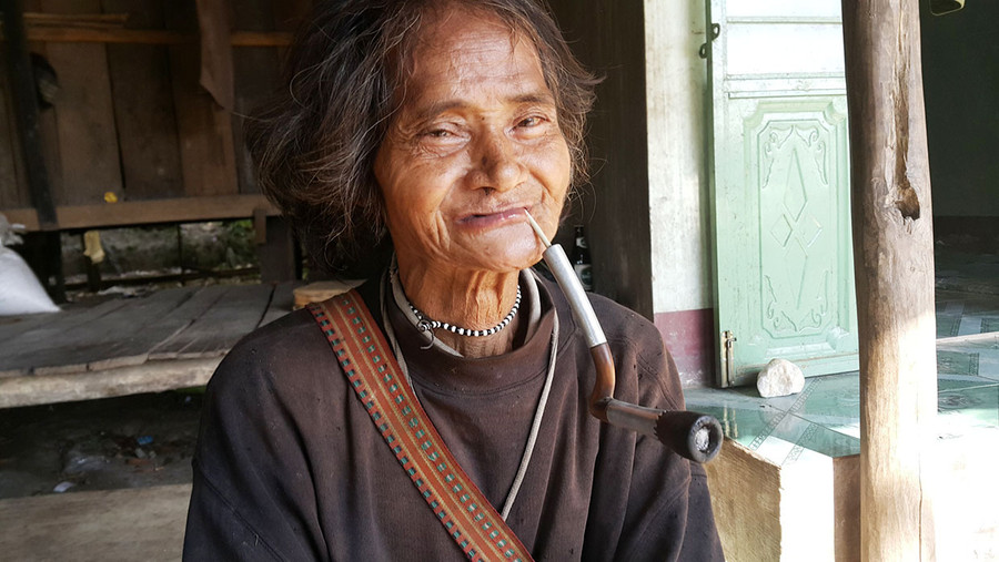 Cố Nghệ nhân Ưu tú Đinh Tim. Ảnh: Nguyễn Quang Tuệ Cố Nghệ nhân Ưu tú Đinh Tim. Ảnh: Nguyễn Quang Tuệ