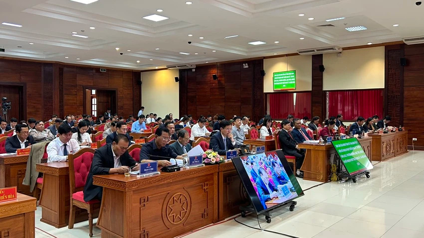 Các đại biểu tham dự kỳ họp lần thứ 7 của HĐND tỉnh Đắk Lắk. Ảnh: VŨ LONG Các đại biểu tham dự kỳ họp lần thứ 7 của HĐND tỉnh Đắk Lắk. Ảnh: VŨ LONG