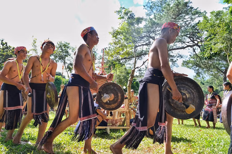 Cồng chiêng là một giá trị đặc trưng của văn hóa Tây Nguyên. Ảnh: Hoàng Ngọc