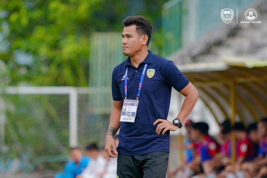 HLV Phan Thanh Bình mong Trần Gia Bảo sẽ bay cao trong màu áo HAGL. ẢNH: NVCC HLV Phan Thanh Bình mong Trần Gia Bảo sẽ bay cao trong màu áo HAGL. ẢNH: NVCC