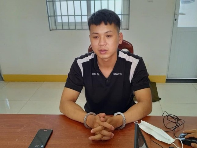 Đối tượng Phan Văn Hiếu tại cơ quan công an Đối tượng Phan Văn Hiếu tại cơ quan công an