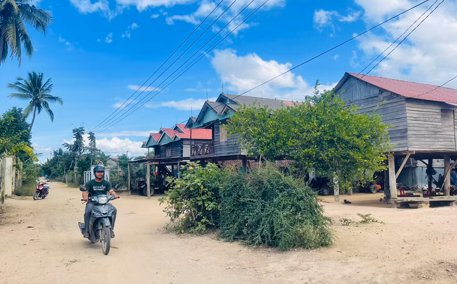 Từ chương trình xây dựng nông thôn mới, diện mạo thôn Mar Rin 3 ngày càng khang trang. Ảnh: Vũ Chi