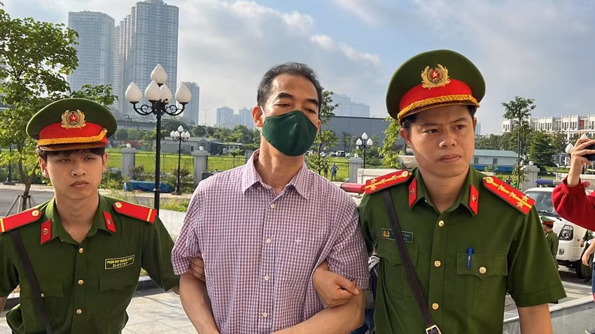 Bị cáo Tô Anh Dũng, cựu Thứ trưởng Bộ Ngoại giao