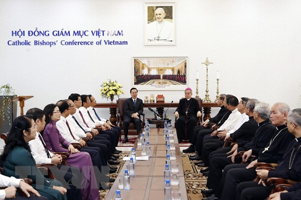 Chủ tịch nước Võ Văn Thưởng thăm và làm việc với Hội đồng Giám mục Việt Nam. (Ảnh: Thống Nhất/TTXVN) Chủ tịch nước Võ Văn Thưởng thăm và làm việc với Hội đồng Giám mục Việt Nam. (Ảnh: Thống Nhất/TTXVN)