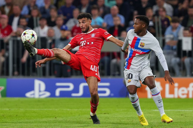 Noussair Mazraoui thi đấu không thường xuyên trong màu áo Bayern Munich Noussair Mazraoui thi đấu không thường xuyên trong màu áo Bayern Munich