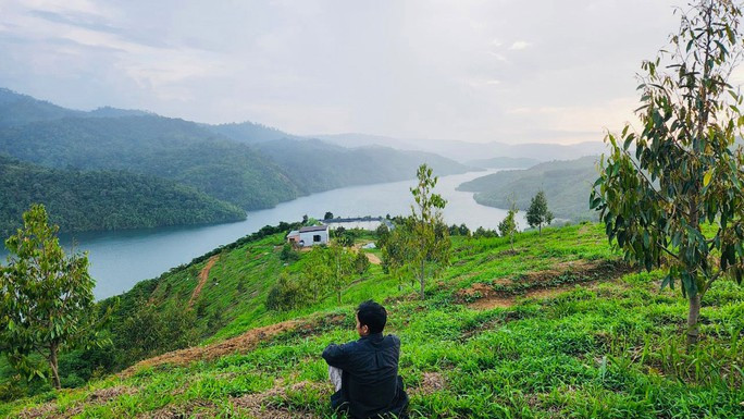 Một khu đất đồi khu vực hồ Tà Đùng, tỉnh Đắk Nông đang được rao bán “cắt lỗ” Một khu đất đồi khu vực hồ Tà Đùng, tỉnh Đắk Nông đang được rao bán “cắt lỗ”