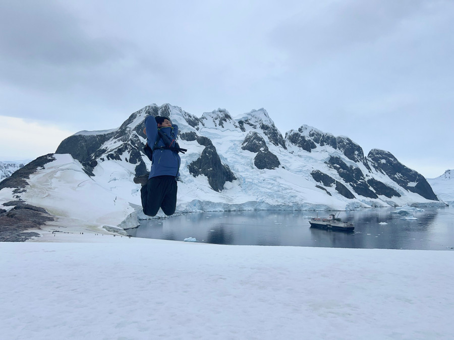 Chàng trai 9x chinh phục Nam Cực.