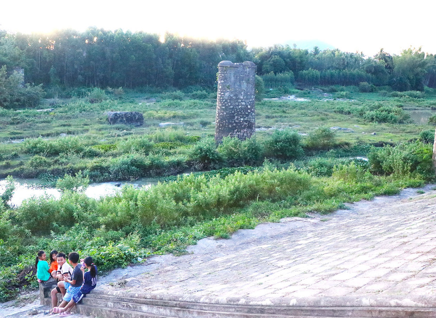 Xây dựng đập dâng trên dòng sông Ba đoạn qua thị xã An Khê, góp phần cải tạo cảnh quan môi trường, phát triển kinh tế-xã hội du lịch của địa phương. Ảnh: Ngọc Minh