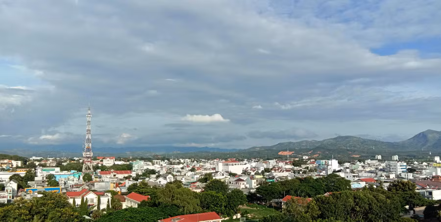 Kon Tum đang trên đà phát triển nhanh và bền vững. Ảnh: HL