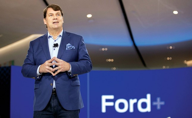 CEO của Ford muốn thương hiệu Mỹ tập trung vào xe hybrid.