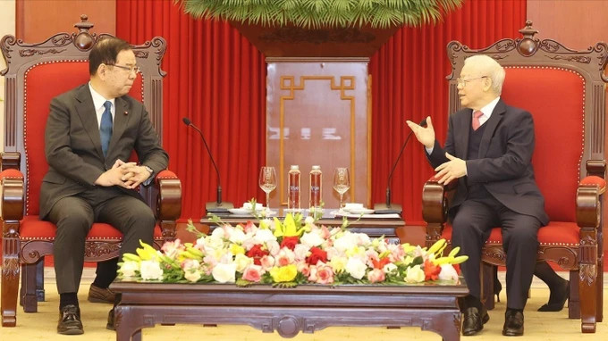 Tổng Bí thư Nguyễn Phú Trọng tiếp đồng chí Shii Kazuo, Chủ tịch Đoàn Chủ tịch Ban Chấp hành Trung ương Đảng Cộng sản Nhật Bản sang thăm và làm việc tại Việt Nam. Ảnh: TRÍ DŨNG – TTXVN Tổng Bí thư Nguyễn Phú Trọng tiếp đồng chí Shii Kazuo, Chủ tịch Đoàn Chủ tịch Ban Chấp hành Trung ương Đảng Cộng sản Nhật Bản sang thăm và làm việc tại Việt Nam. Ảnh: TRÍ DŨNG – TTXVN