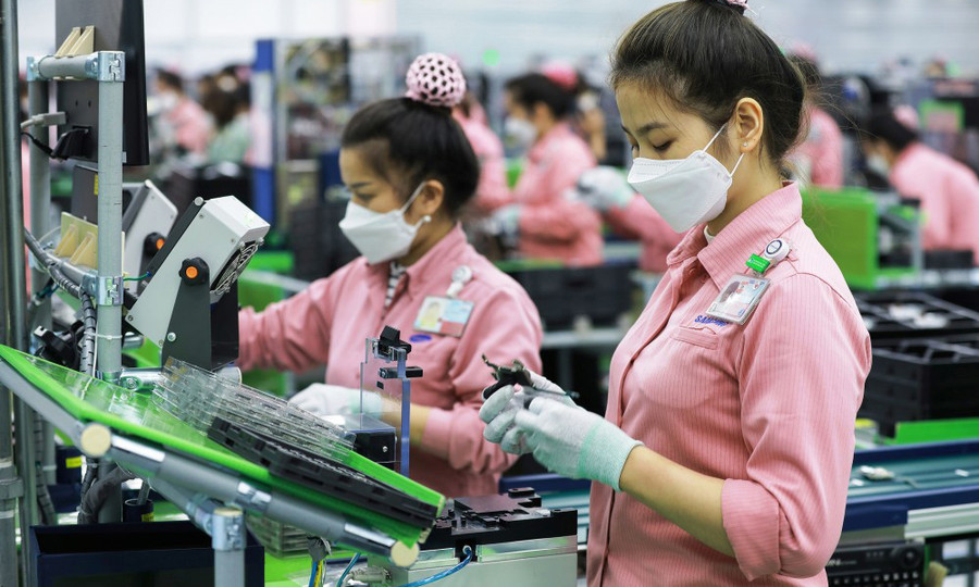 Phấn đấu tốc độ tăng trưởng GDP cả nước bình quân đạt khoảng 7,0%/năm giai đoạn 2021-2030. Ảnh nguồn internet Phấn đấu tốc độ tăng trưởng GDP cả nước bình quân đạt khoảng 7,0%/năm giai đoạn 2021-2030. Ảnh nguồn internet