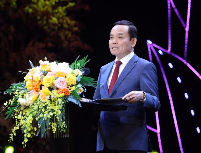 Phó Thủ tướng Trần Lưu Quang phát biểu tại buổi lễ. (Ảnh: An Đăng/TTXVN)