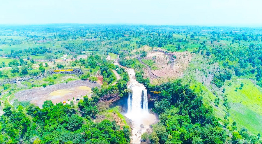 Khu du lịch sinh thái thác Phú Cường (xã Ia Pal) tổ chức nhiều hoạt động vui chơi, giải trí thu hút khách thập phương. Ảnh: Trần Dung Khu du lịch sinh thái thác Phú Cường (xã Ia Pal) tổ chức nhiều hoạt động vui chơi, giải trí thu hút khách thập phương. Ảnh: Trần Dung