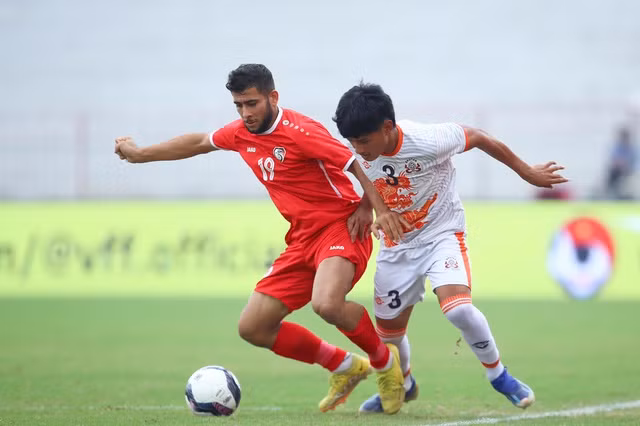 U20 Syria (đỏ) thắng với cách biệt 1 bàn trước U20 Bhutan
