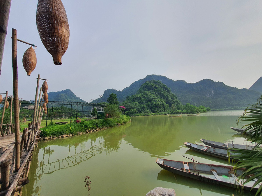 Bến thuyền tham quan đảo chim cũng hết sức lãng mạn. Ảnh: Khang Ka Bến thuyền tham quan đảo chim cũng hết sức lãng mạn. Ảnh: Khang Ka