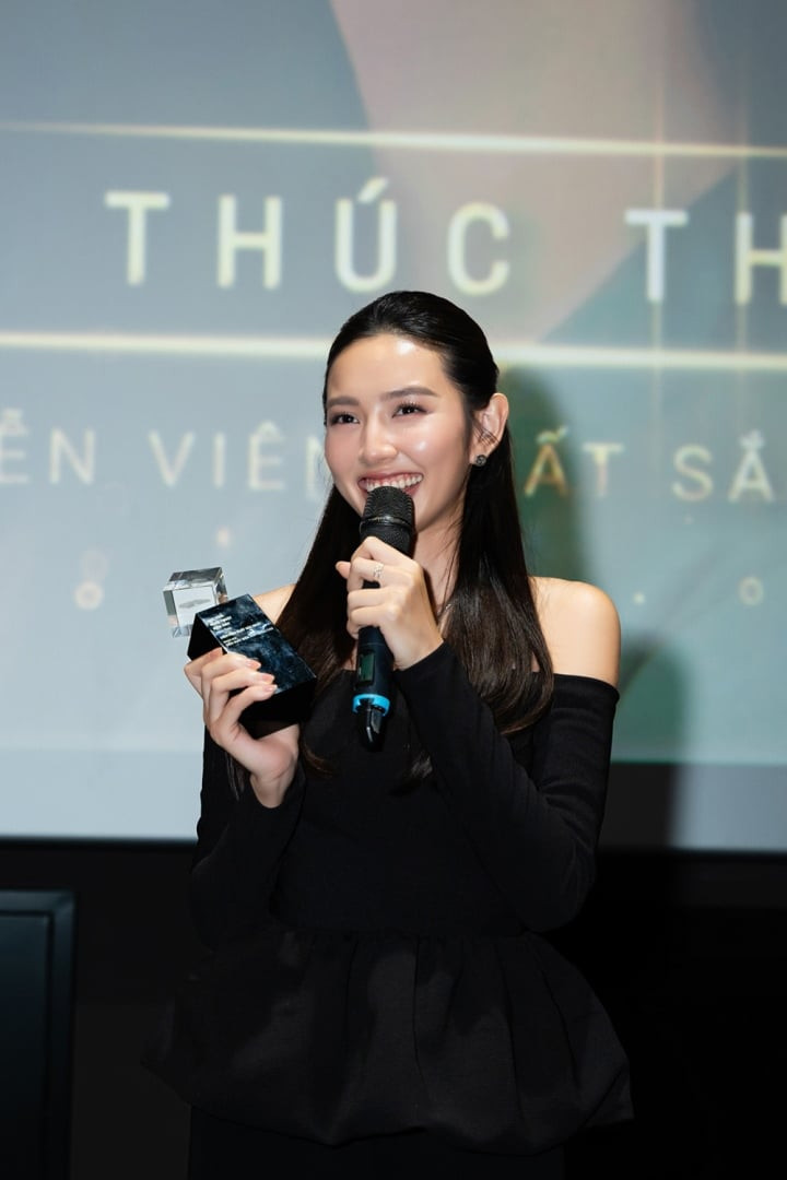 Hoa hậu Nguyễn Thúc Thùy Tiên.